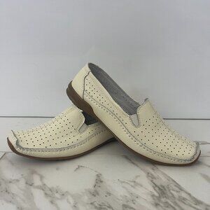 Brand New Bernie Mev driving loafers